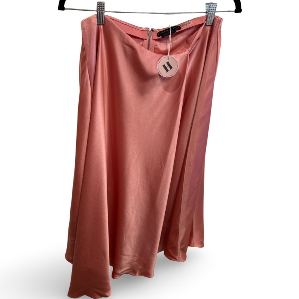 Alice + Olivia Elegant asymetrical Pink Satin Skirt - Picture 2 of 14